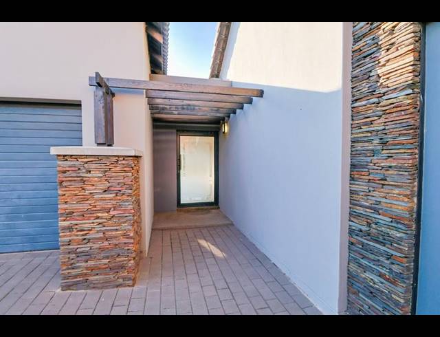 3 BEDROOM PROPERTY TO RENT IN COPPERLEAF ESTATE